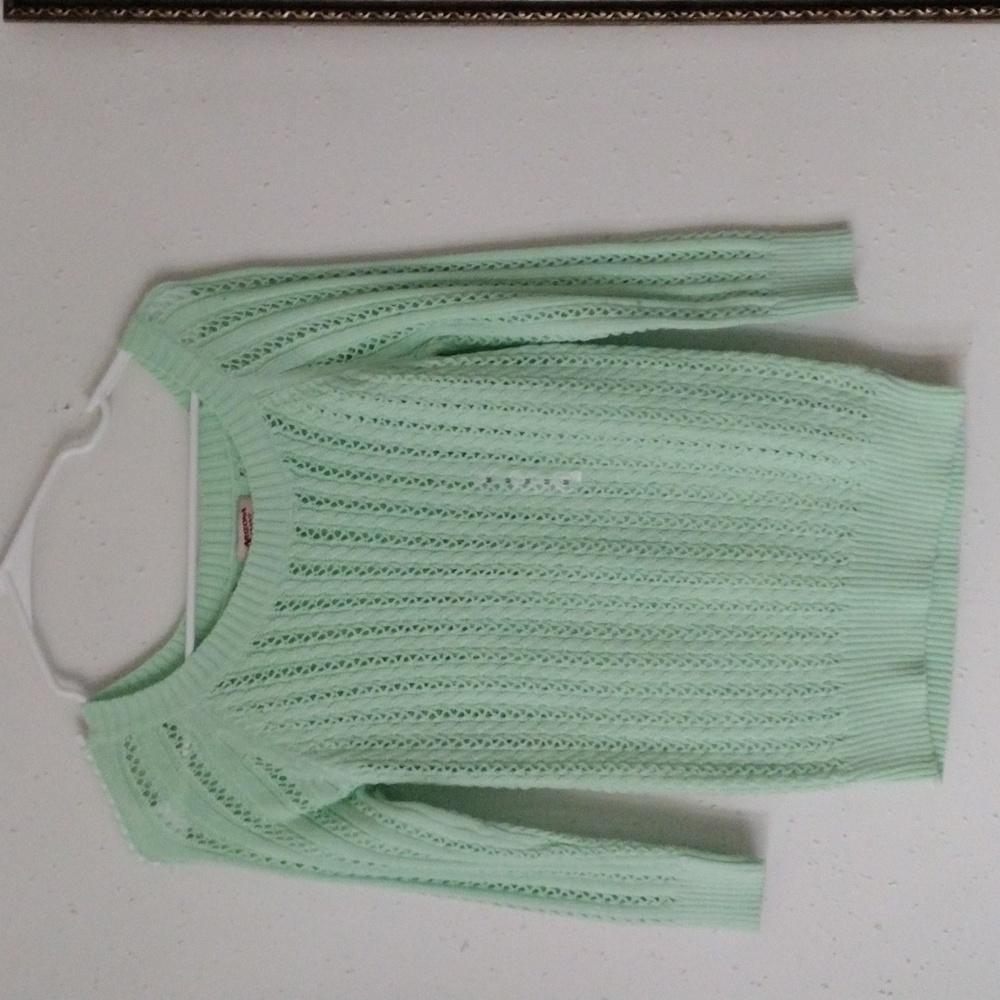 Arizona jeans co mint sweater size medium